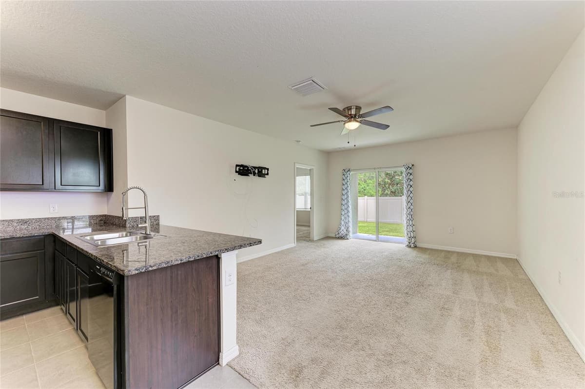 4546 LINDEVER LANE — photo 17 of 45