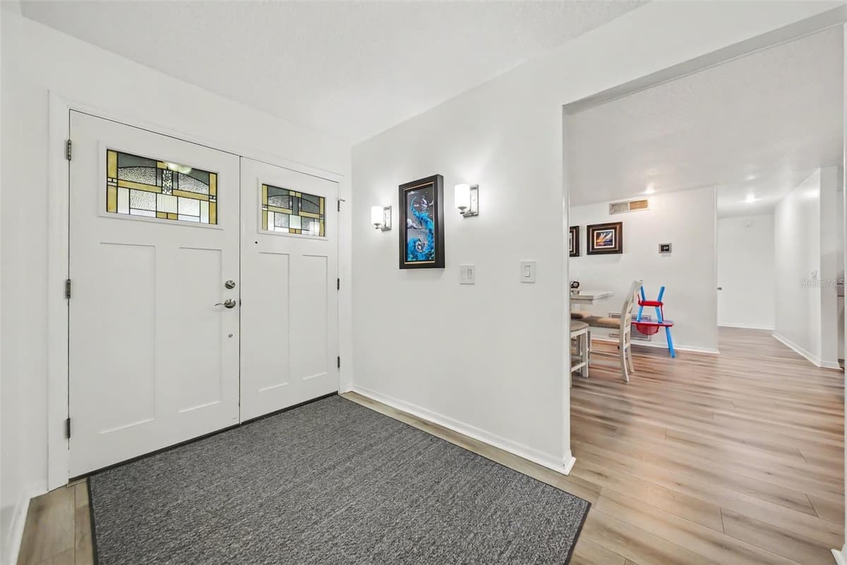 394 BARBERRY LANE — photo 3 of 30