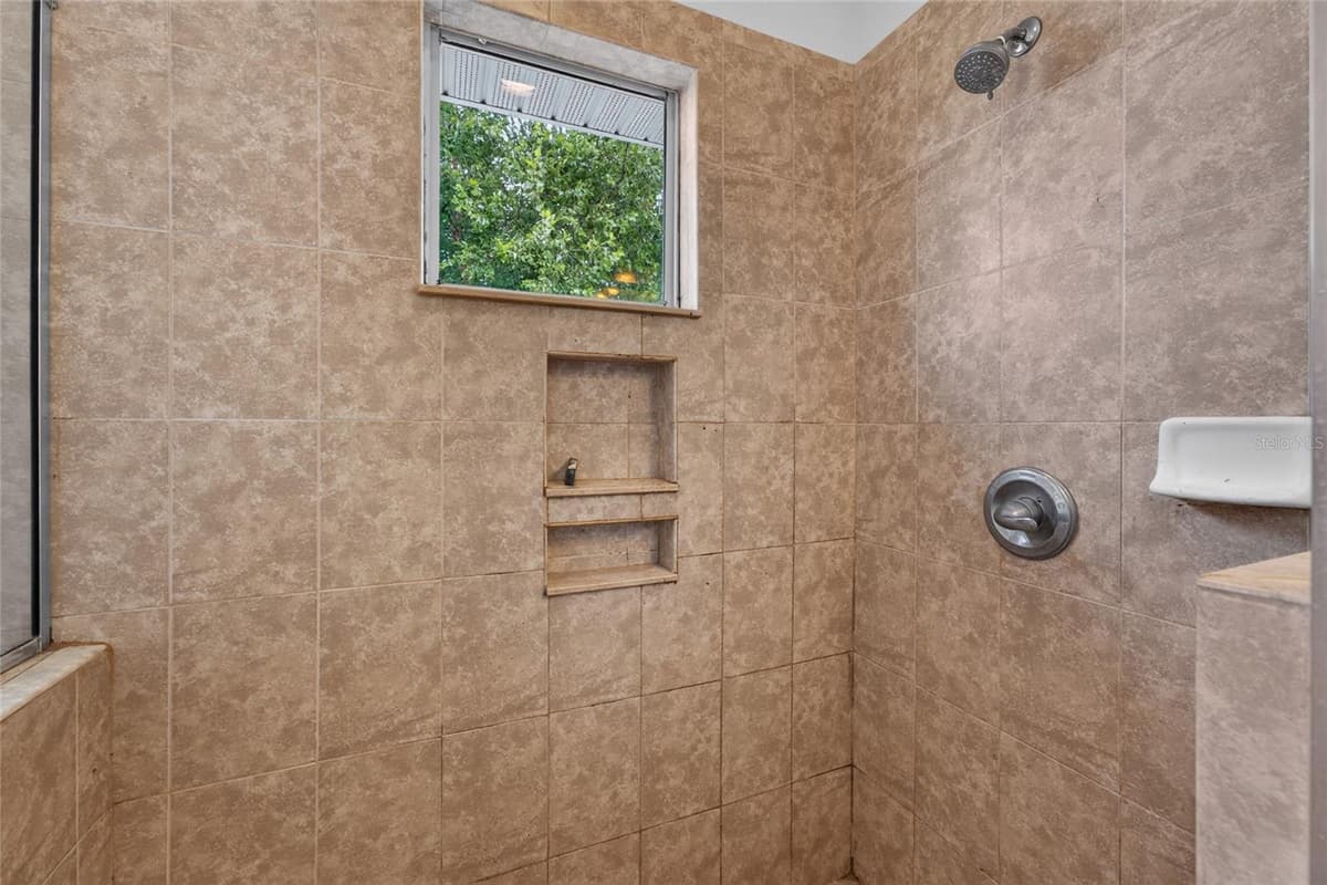 8206 52ND STREET — photo 30 of 55