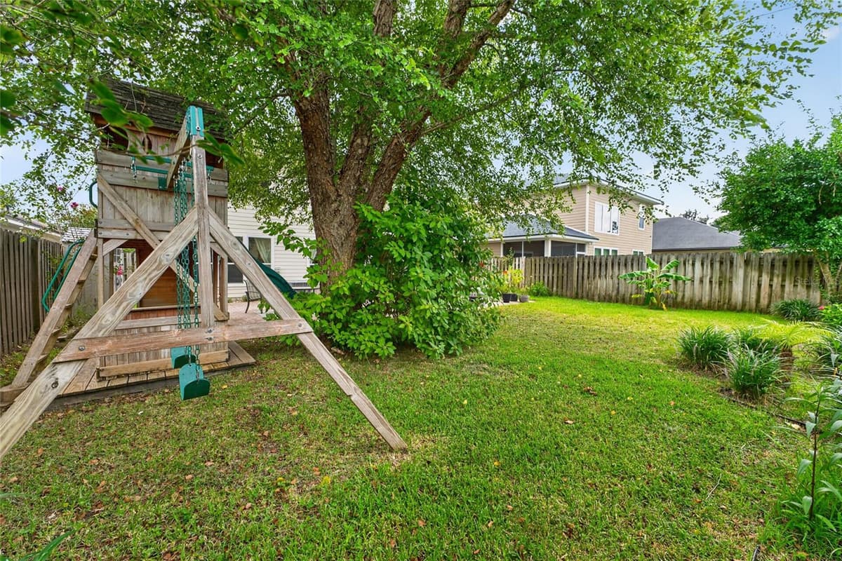 8206 52ND STREET — photo 50 of 55