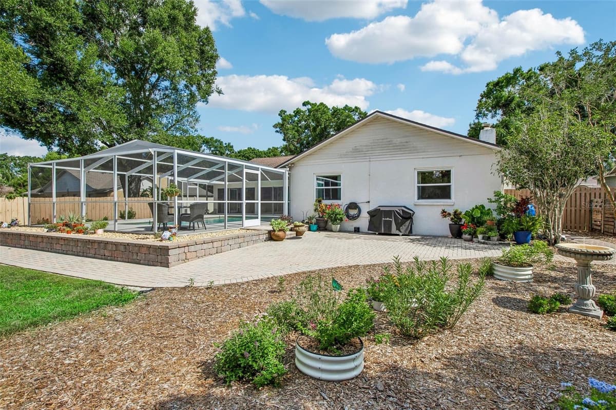 3949 APPLETREE DRIVE — photo 65 of 91