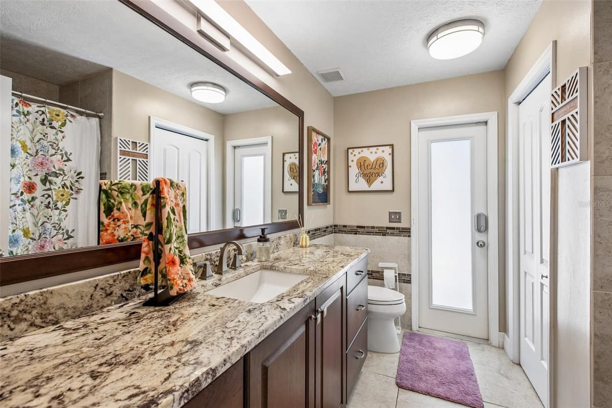 3949 APPLETREE DRIVE — photo 32 of 91