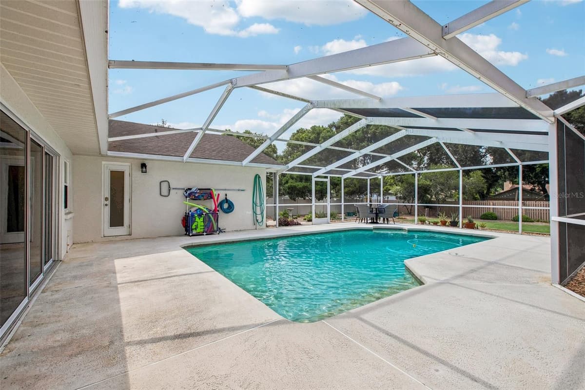 3949 APPLETREE DRIVE — photo 60 of 91