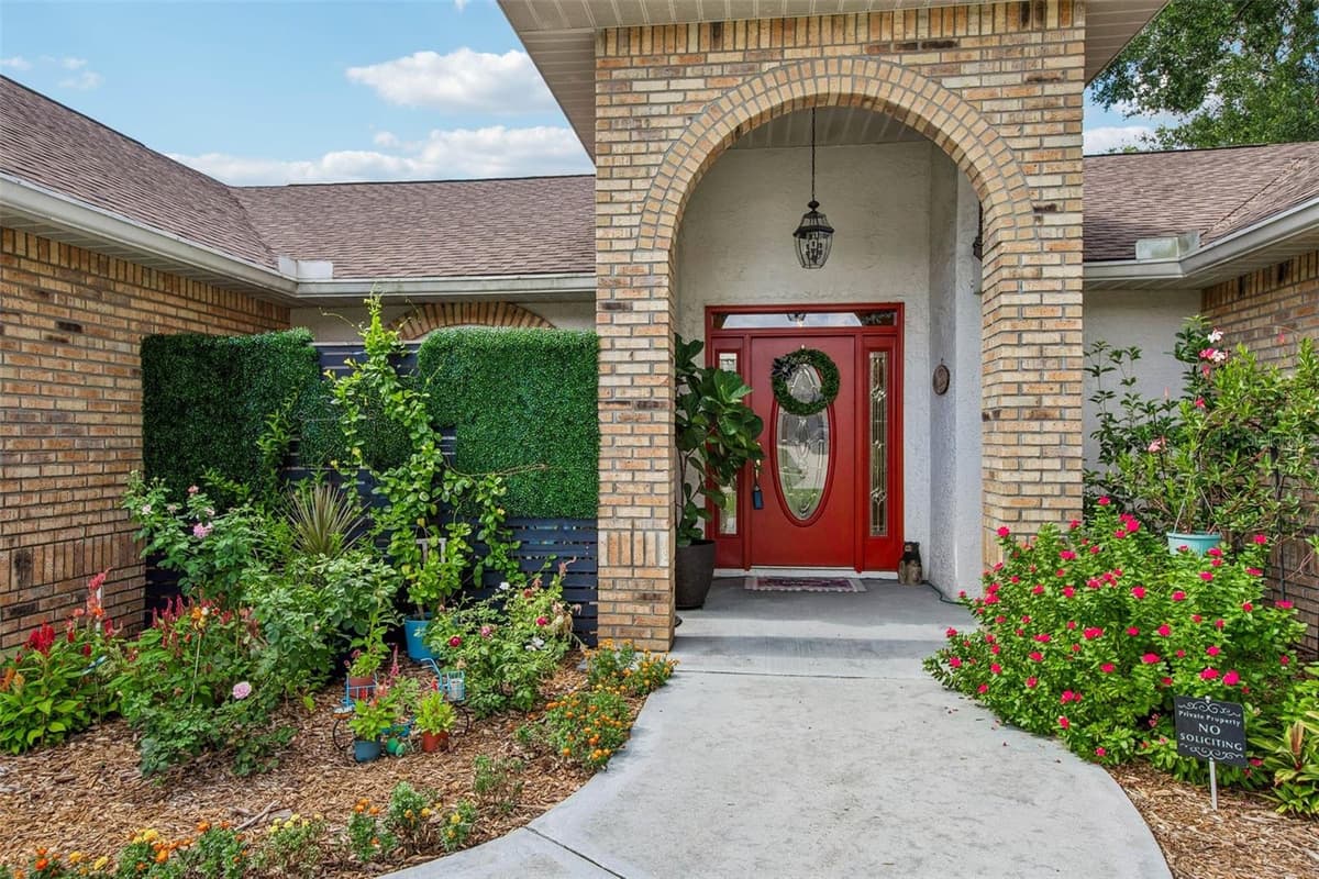 3949 APPLETREE DRIVE — photo 8 of 91
