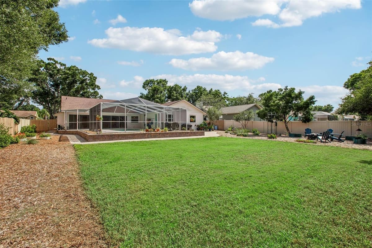 3949 APPLETREE DRIVE — photo 70 of 91
