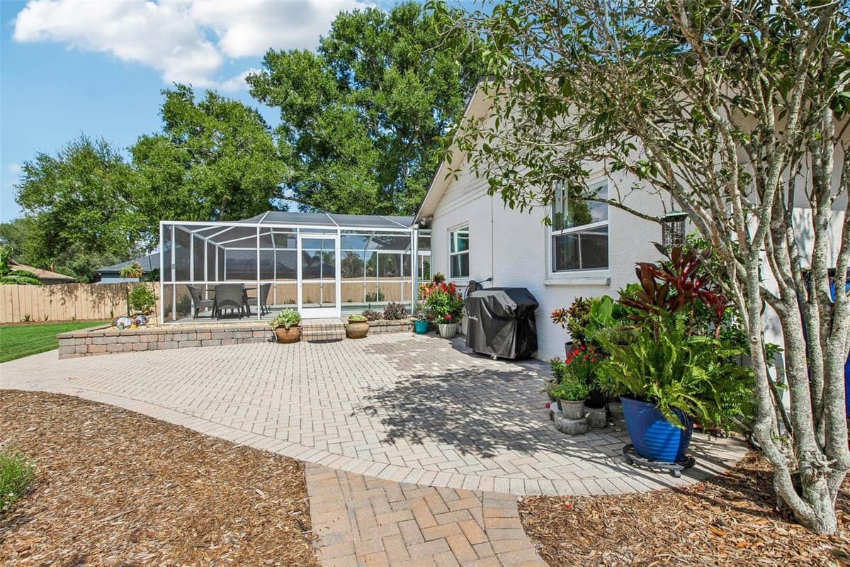 3949 APPLETREE DRIVE — photo 68 of 91