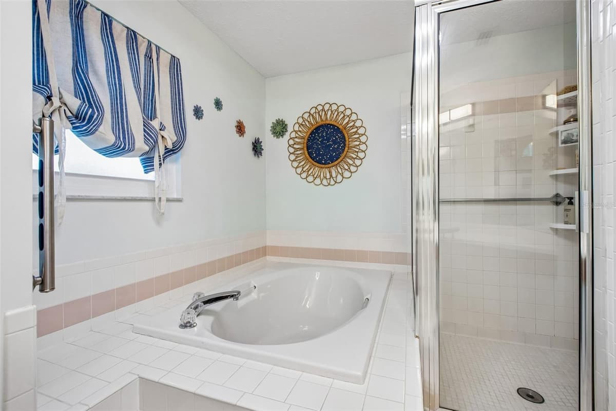 3949 APPLETREE DRIVE — photo 53 of 91