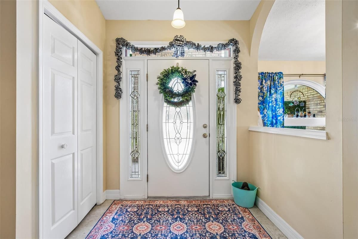 3949 APPLETREE DRIVE — photo 12 of 91
