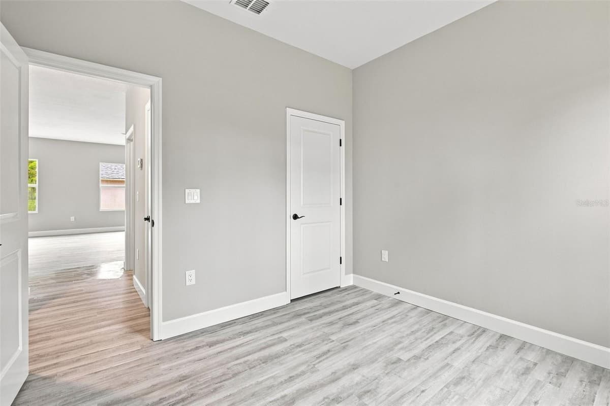 8211 ELKENBERRY AVENUE — photo 24 of 28