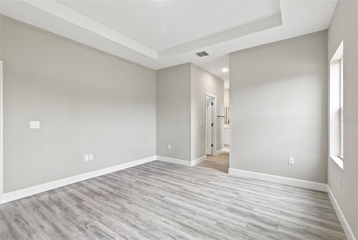 8211 ELKENBERRY AVENUE — photo 15 of 28