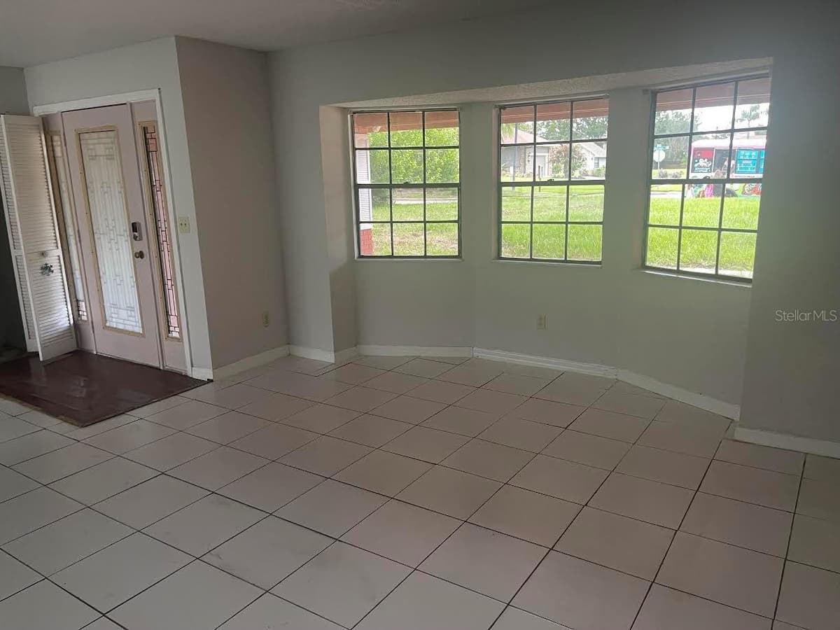 9310 BAY VISTA ESTATES BOULEVARD — photo 4 of 5