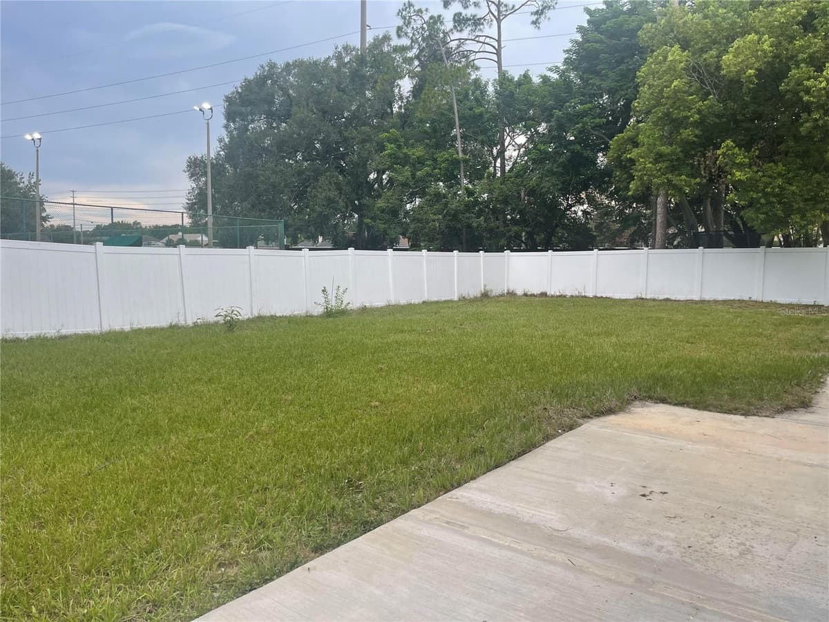 9310 BAY VISTA ESTATES BOULEVARD — photo 2 of 5