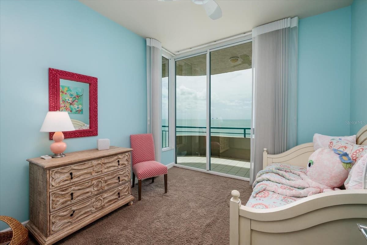 1560 GULF BOULEVARD — photo 33 of 78