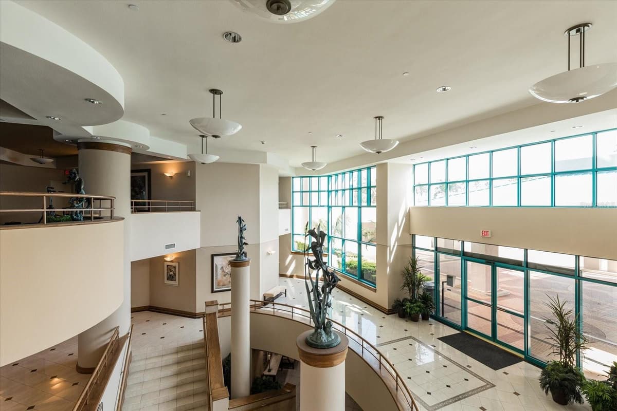 1560 GULF BOULEVARD — photo 3 of 78