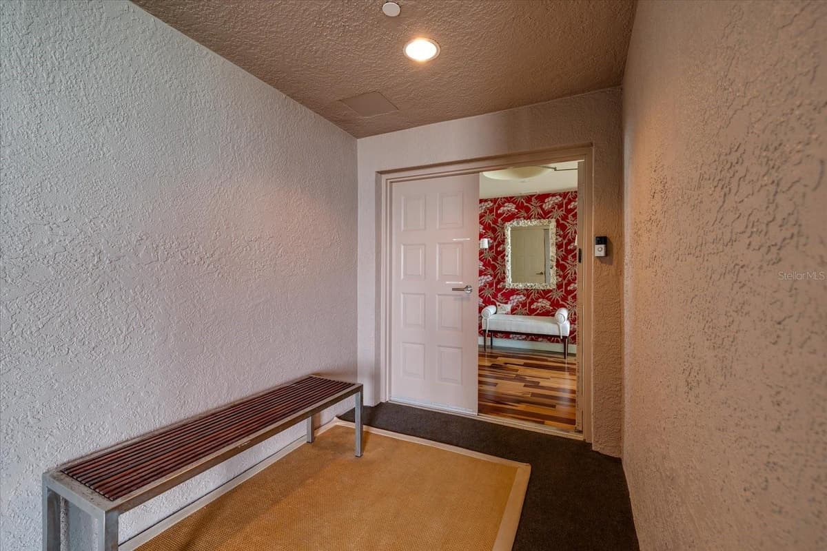 1560 GULF BOULEVARD — photo 4 of 78