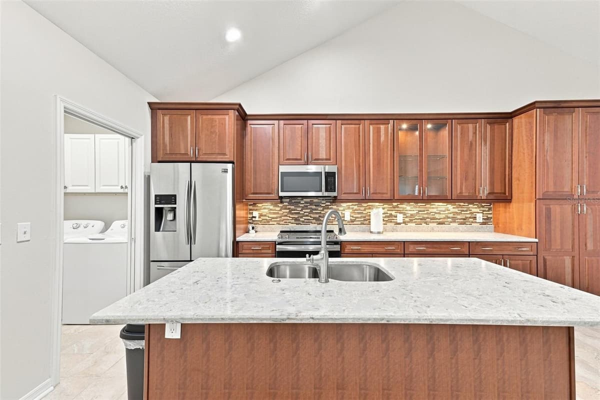 1124 GOLFVIEW WOODS DRIVE — photo 13 of 46