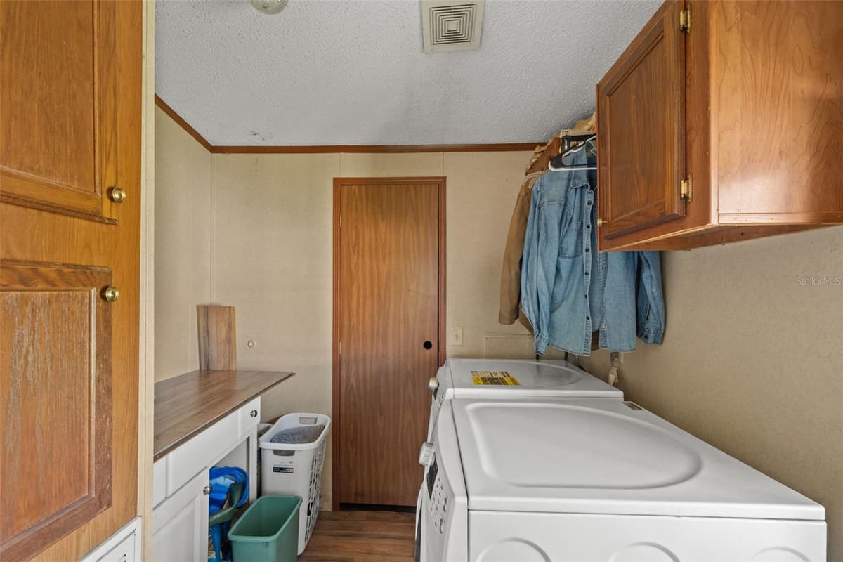 8512 HAMSTER DRIVE — photo 31 of 59