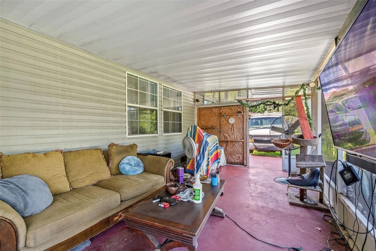 8512 HAMSTER DRIVE — photo 34 of 59
