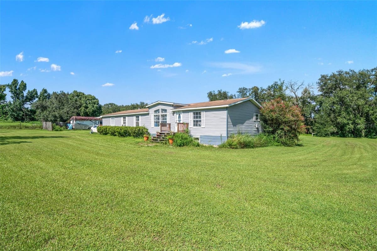 8512 HAMSTER DRIVE — photo 4 of 59