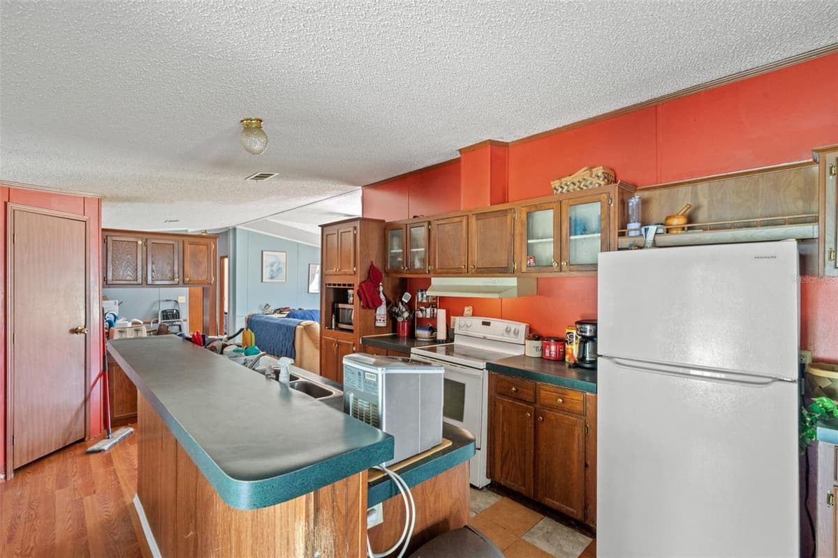 8512 HAMSTER DRIVE — photo 18 of 59
