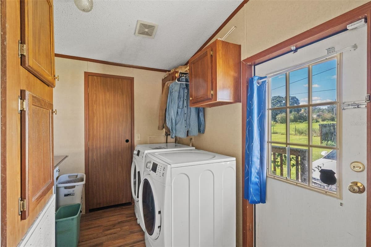 8512 HAMSTER DRIVE — photo 32 of 59