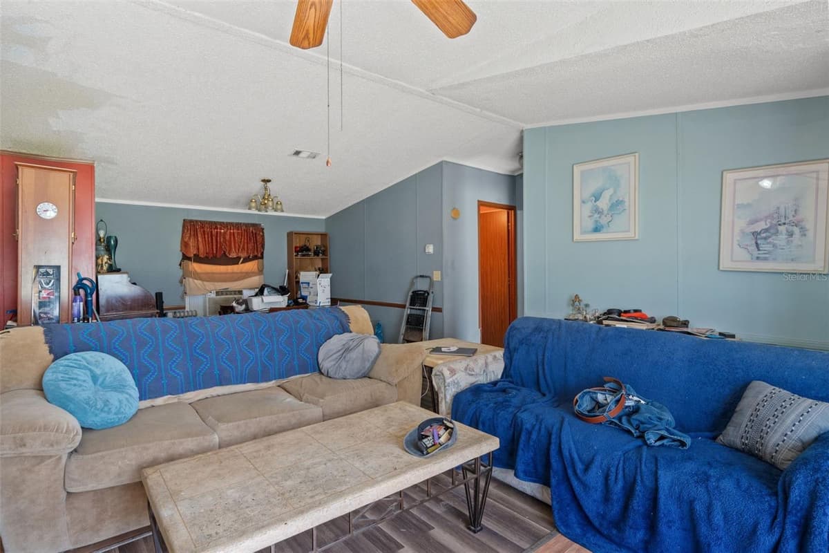 8512 HAMSTER DRIVE — photo 12 of 59