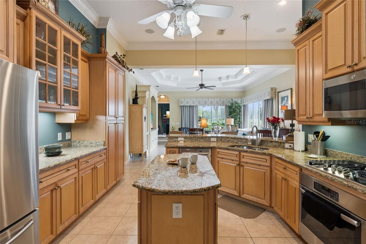 9939 SANTA BARBARA COURT — photo 11 of 63
