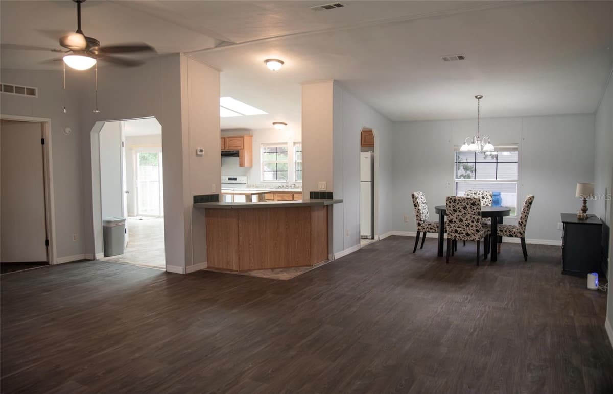 219 BALLARD ROAD — photo 7 of 27
