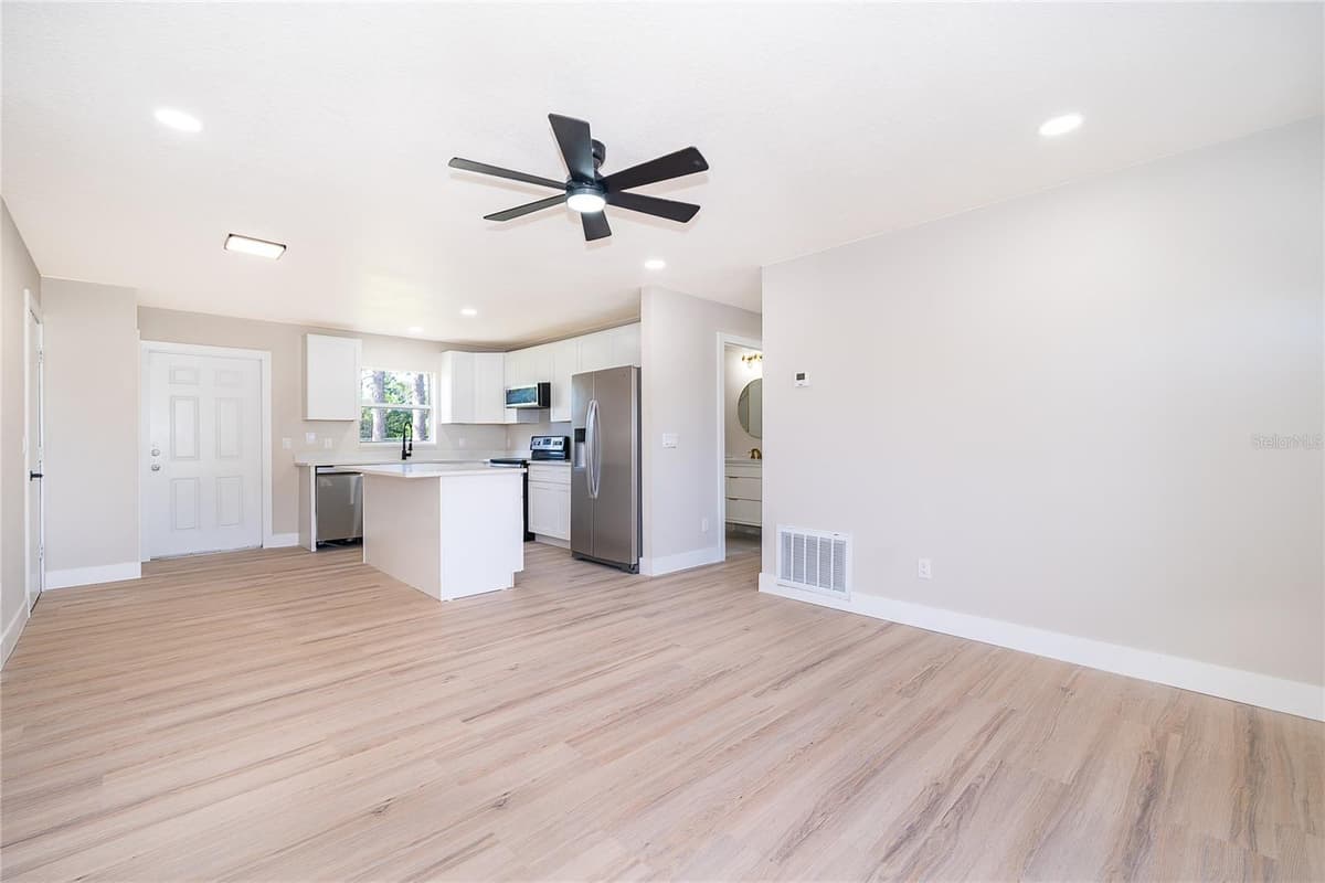 1033 EMBRUN COURT — photo 4 of 20