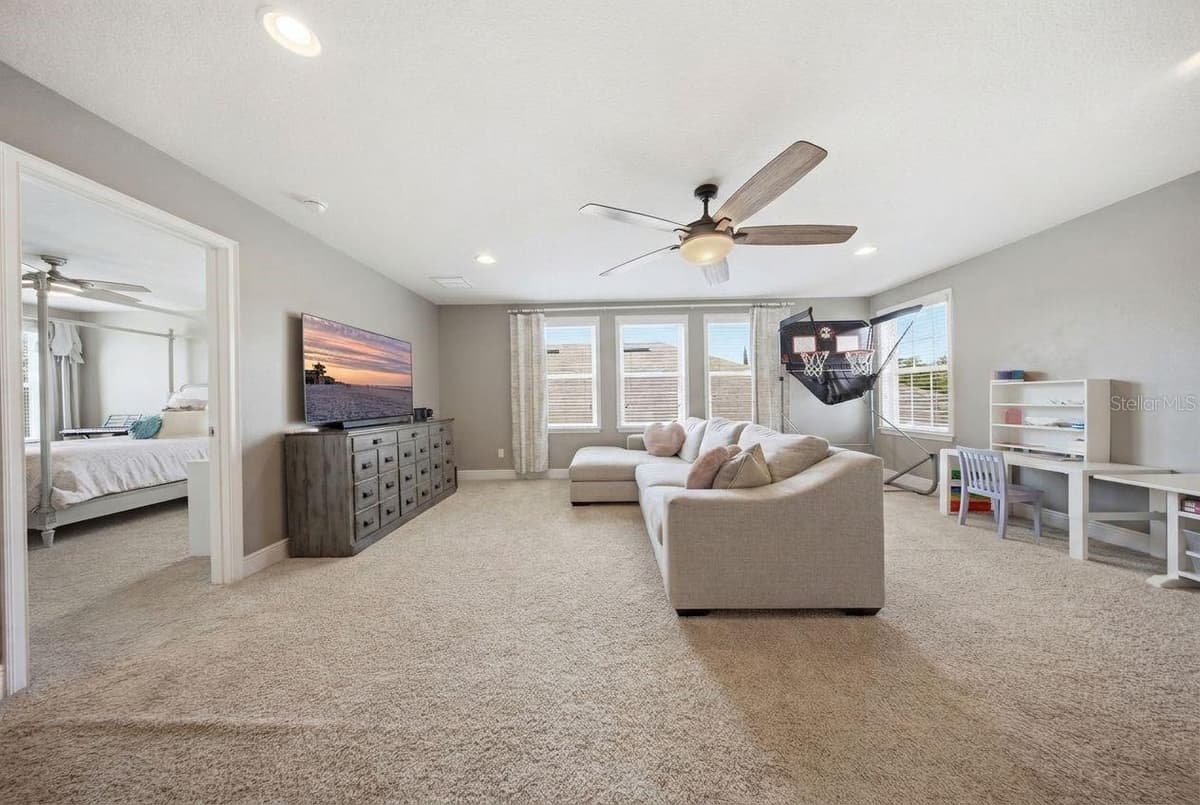 5513 THOMAS SQUARE DRIVE — photo 26 of 74