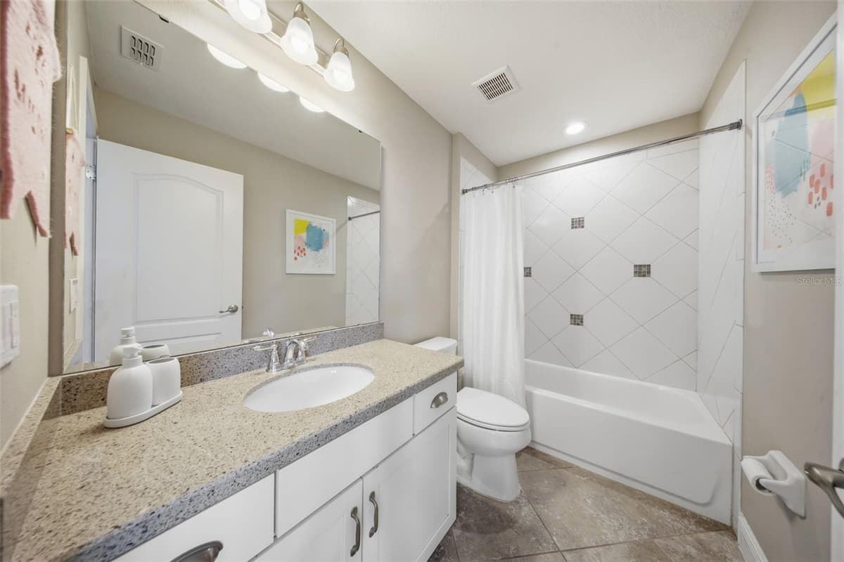 5513 THOMAS SQUARE DRIVE — photo 31 of 74