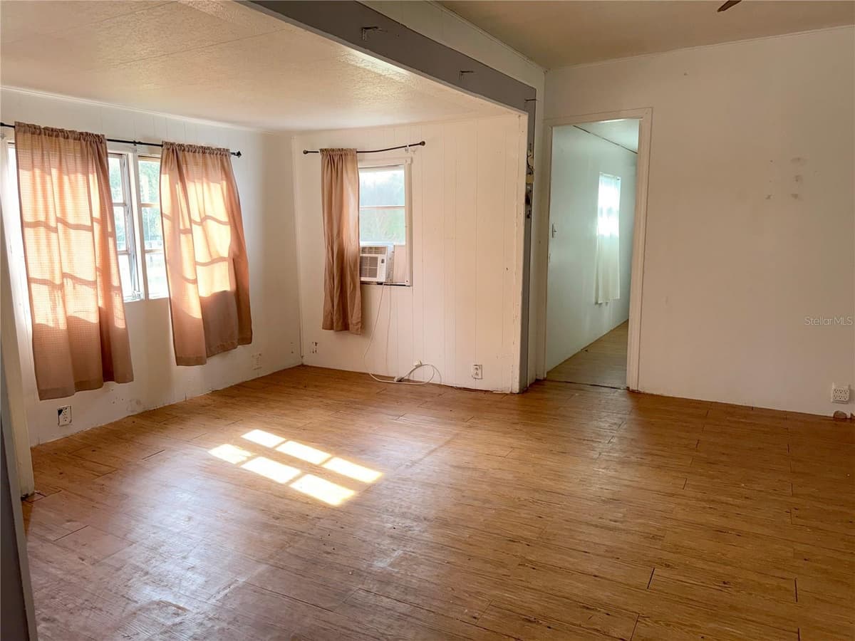 25309 BARTHOLOMEW STREET — photo 4 of 13