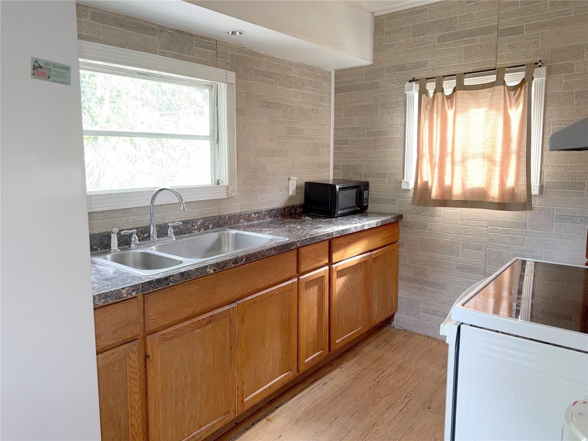 25309 BARTHOLOMEW STREET — photo 8 of 13