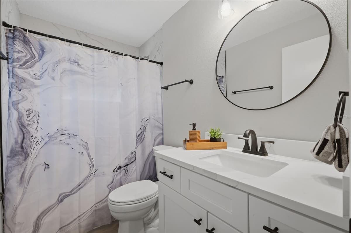 6310 GAINSBORO AVENUE — photo 20 of 25