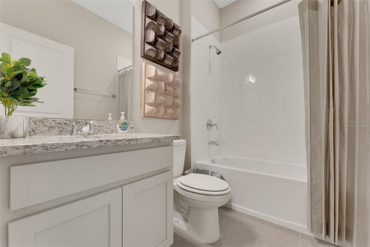 296 MEREDITH BOULEVARD — photo 8 of 48