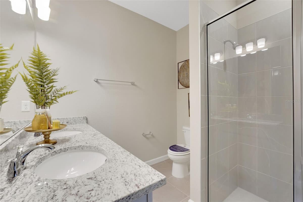 296 MEREDITH BOULEVARD — photo 34 of 48