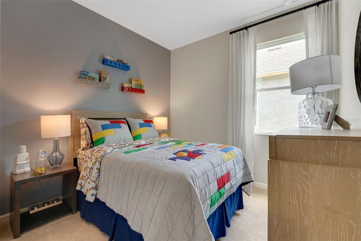 296 MEREDITH BOULEVARD — photo 45 of 48