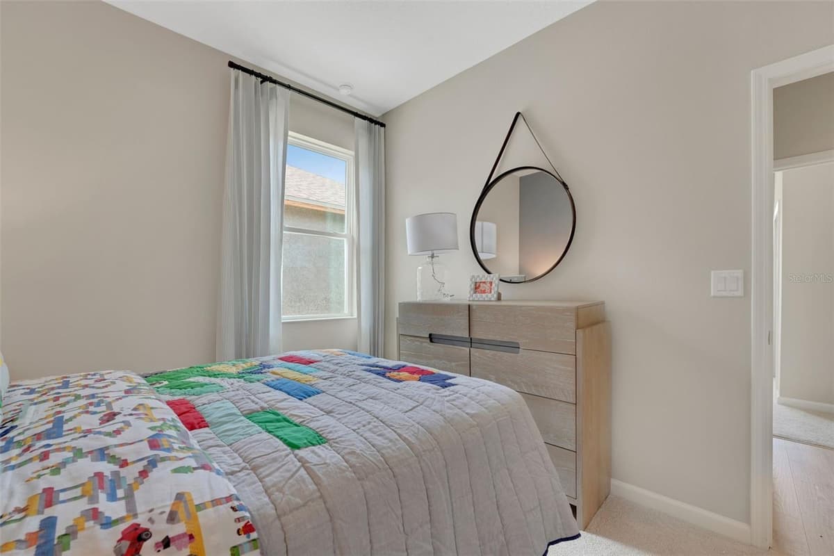 296 MEREDITH BOULEVARD — photo 44 of 48