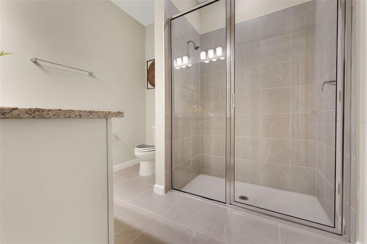 296 MEREDITH BOULEVARD — photo 12 of 48
