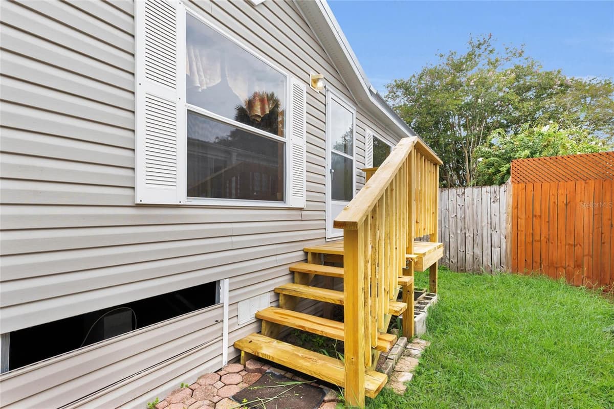 16 CAYMAN CIRCLE — photo 41 of 42