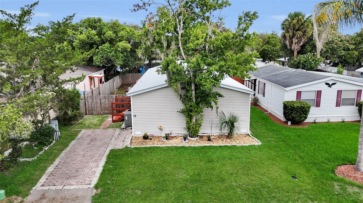 16 CAYMAN CIRCLE — photo 30 of 42