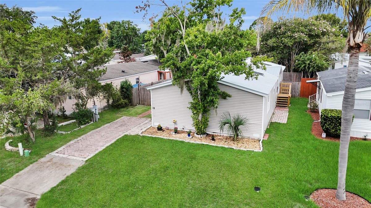 16 CAYMAN CIRCLE — photo 23 of 42