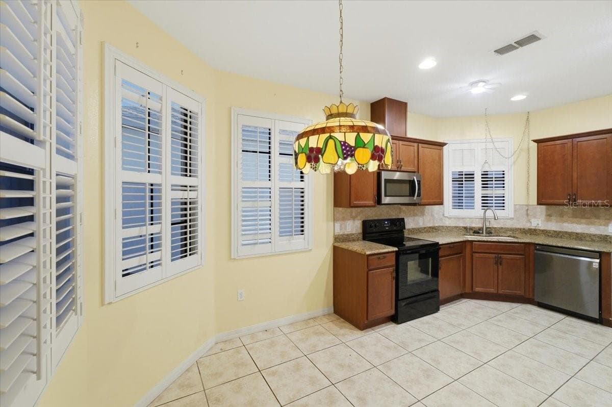 640 GRAND CANAL DRIVE — photo 18 of 54