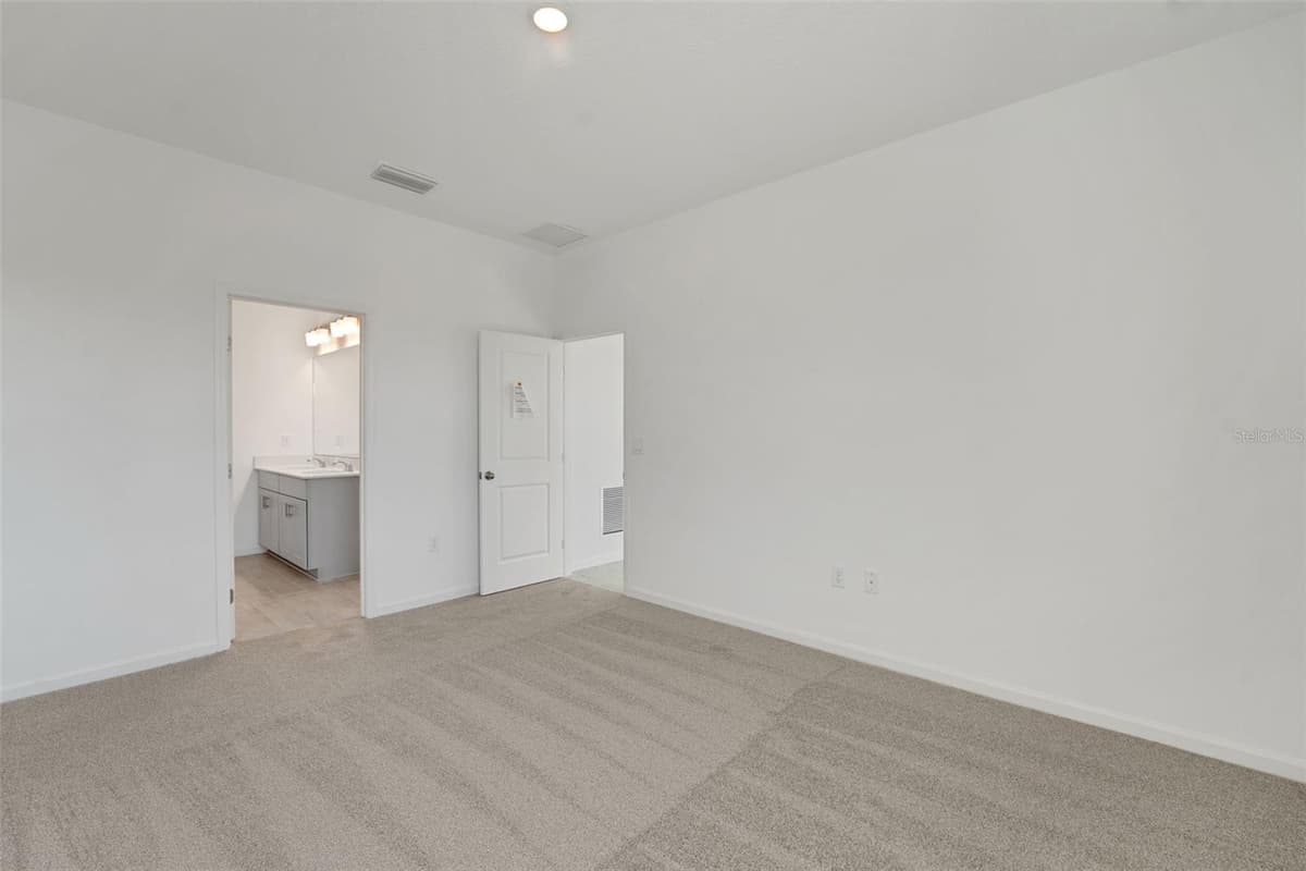 1040 LUKE AVENUE — photo 22 of 31