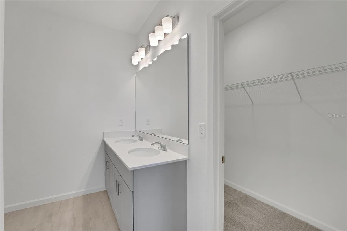 1040 LUKE AVENUE — photo 24 of 31