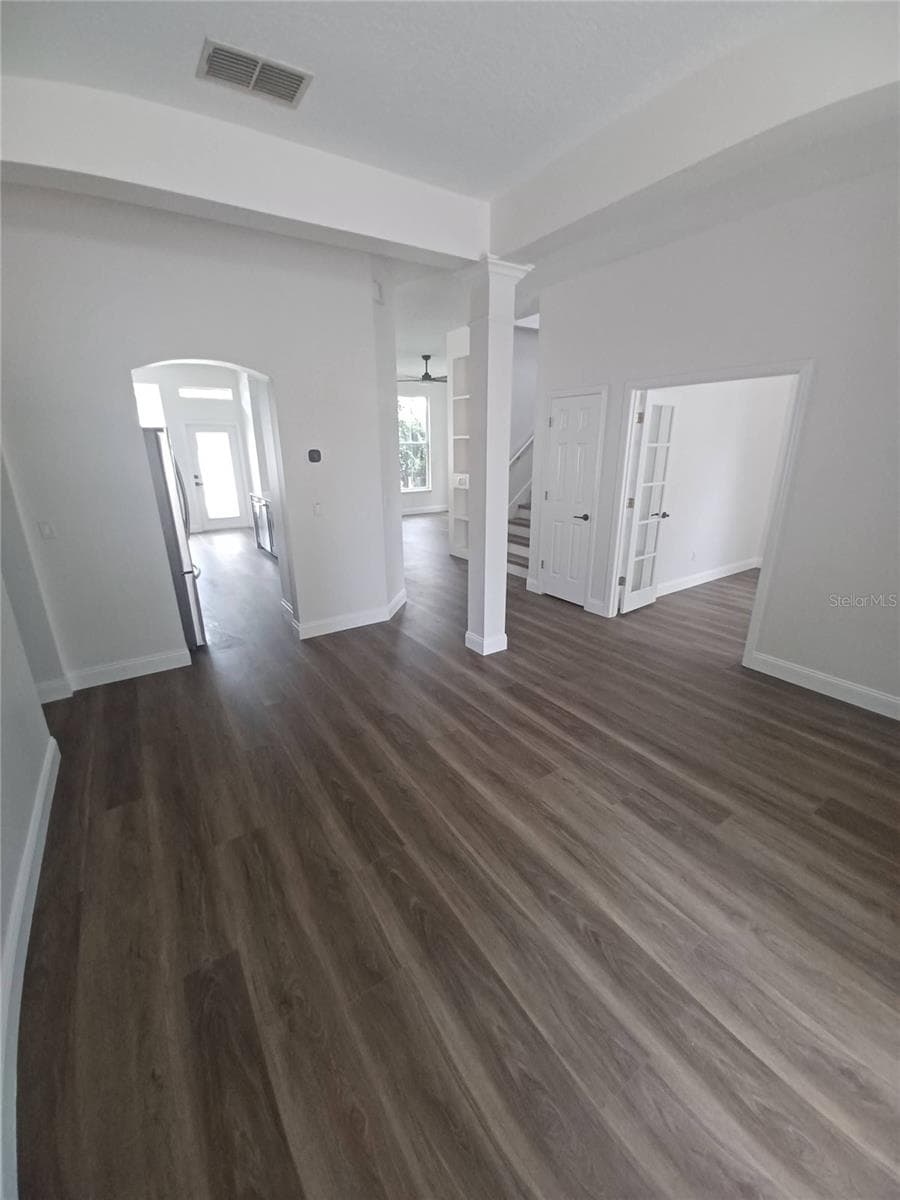 1010 PERIWINKLE COURT — photo 37 of 40