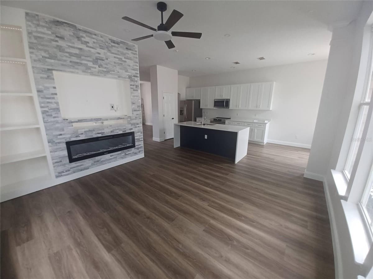 1010 PERIWINKLE COURT — photo 39 of 40