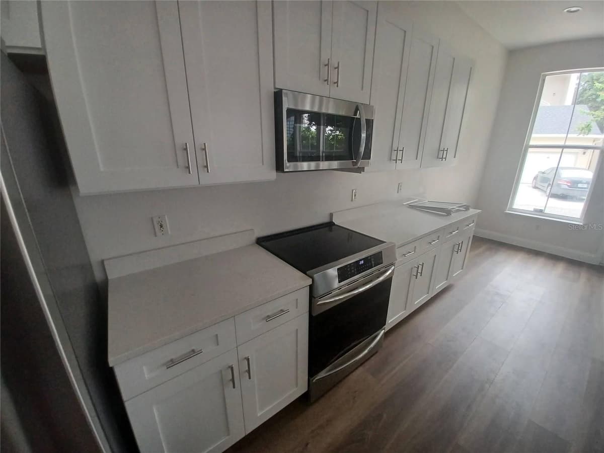 1010 PERIWINKLE COURT — photo 28 of 40