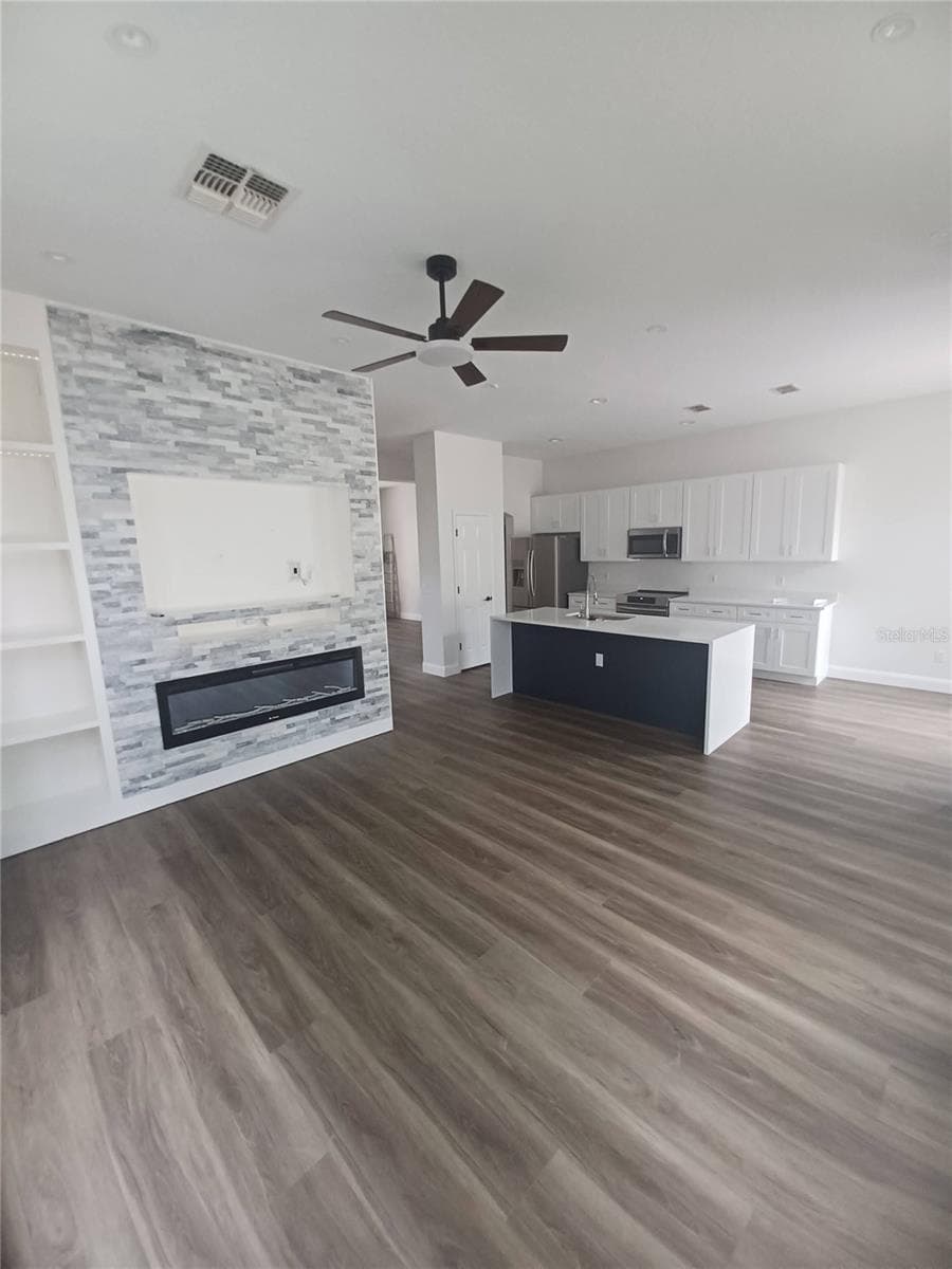 1010 PERIWINKLE COURT — photo 38 of 40