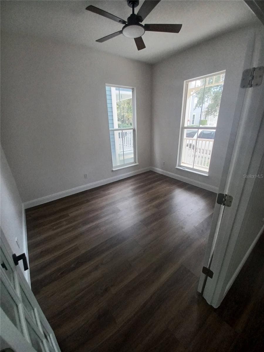 1010 PERIWINKLE COURT — photo 23 of 40